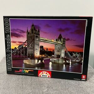 Educa 1000 piece puzzle - London bridge with glow in the dark elements